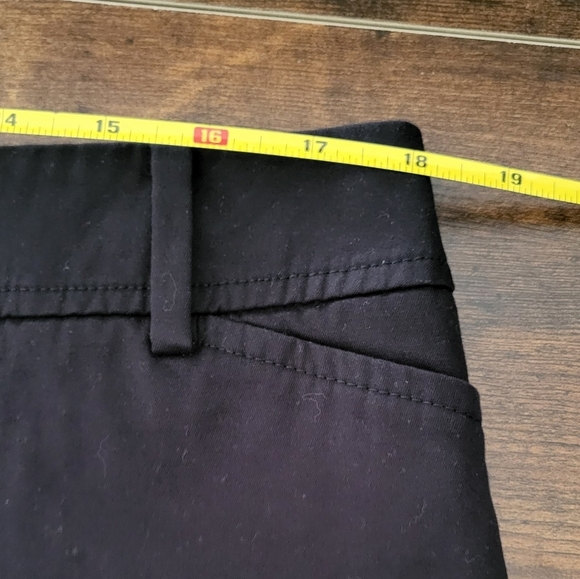 Talbots The Perfect Short Elastic Waist Shorts - Picture 7 of 9